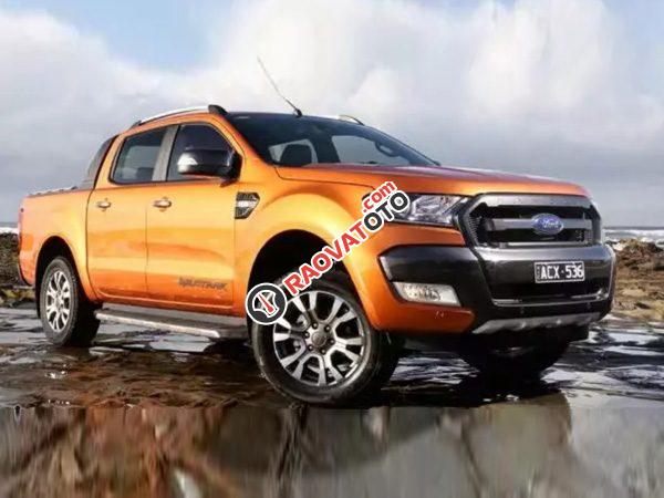 Cần bán xe Ford Ranger 4x4 năm sản xuất 2018, màu cam, nhập khẩu nguyên chiếc, giá 918tr-0