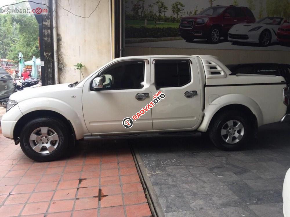 Chính chủ bán Nissan Navara LE đời 2012, màu trắng, nhập khẩu-0