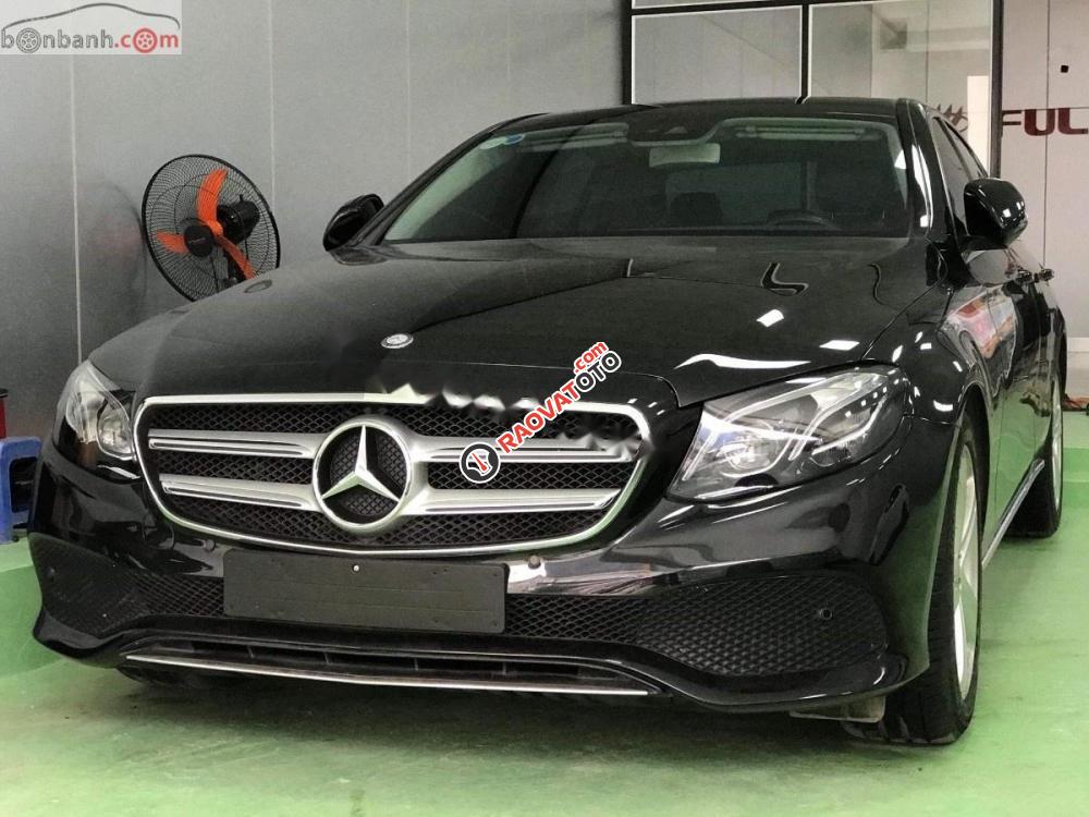 Bán Mercedes E250 AMG năm sản xuất 2016, màu đen-3