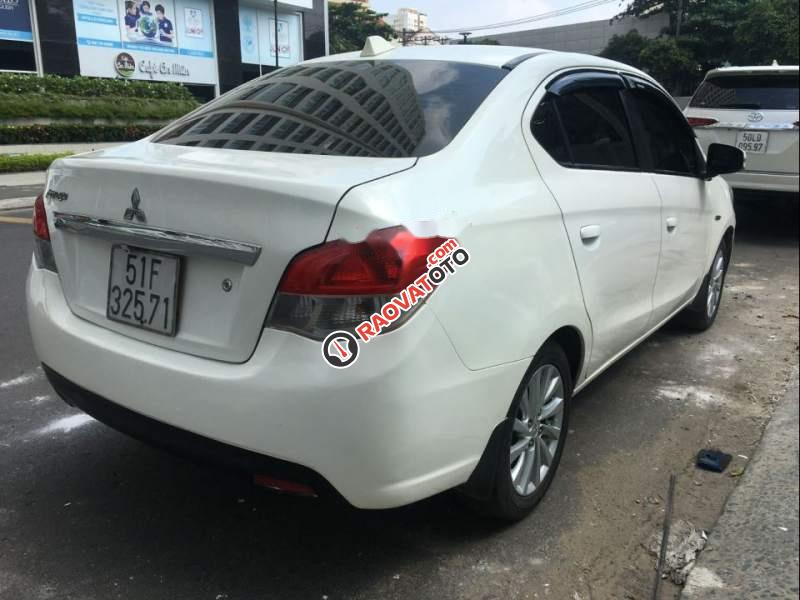 Bán Mitsubishi Attrage MT đời 2015, màu trắng, nhập khẩu Thái Lan -1