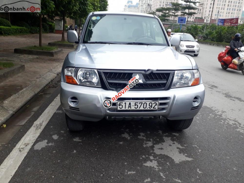 Cần bán lại xe Mitsubishi Pajero 3.0 đời 2005, màu bạc, xe nhập số sàn, 265tr-7