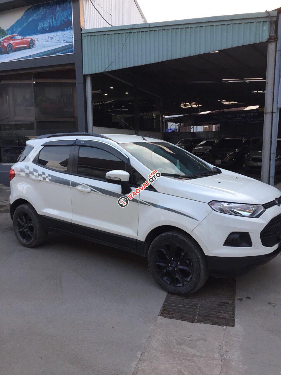 Bán xe Ford EcoSport sản xuất 2016 màu trắng, 466 triệu-2