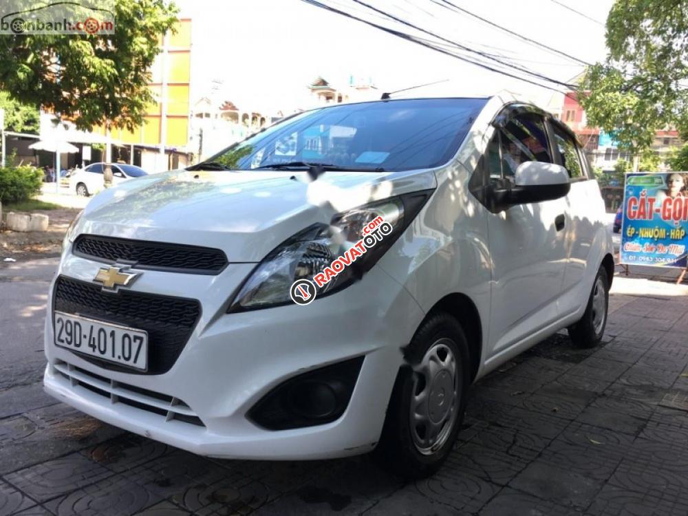 Bán ô tô Chevrolet Spark Duo năm 2017, màu trắng-1