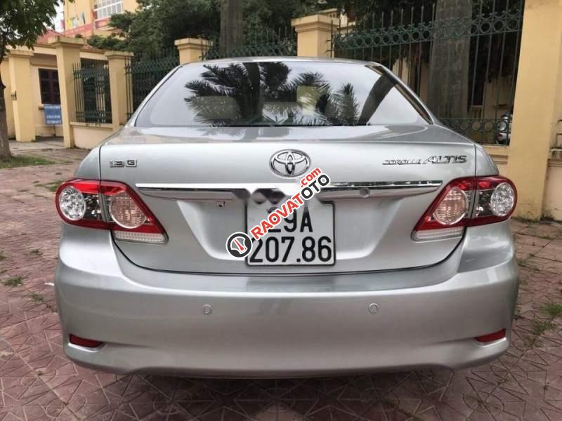 Bán ô tô Toyota Corolla altis 1.8AT năm sản xuất 2011, màu bạc chính chủ-2