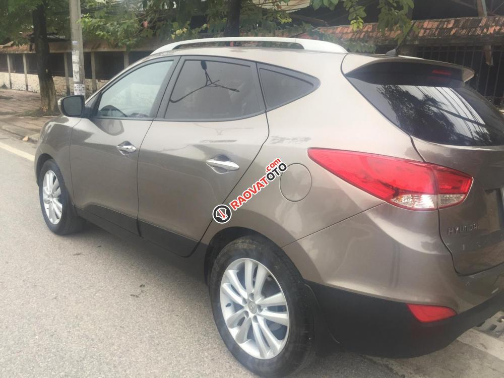 Bán Tucson nhập khẩu bản full, xe máy xăng 2.0-7