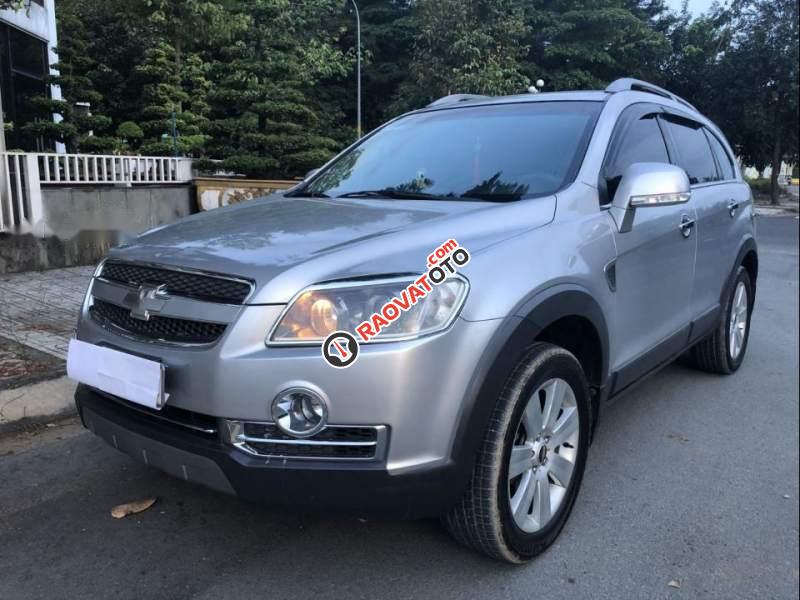 Cần bán gấp Chevrolet Captiva Maxx LTZ đời 2009, màu bạc số tự động-1