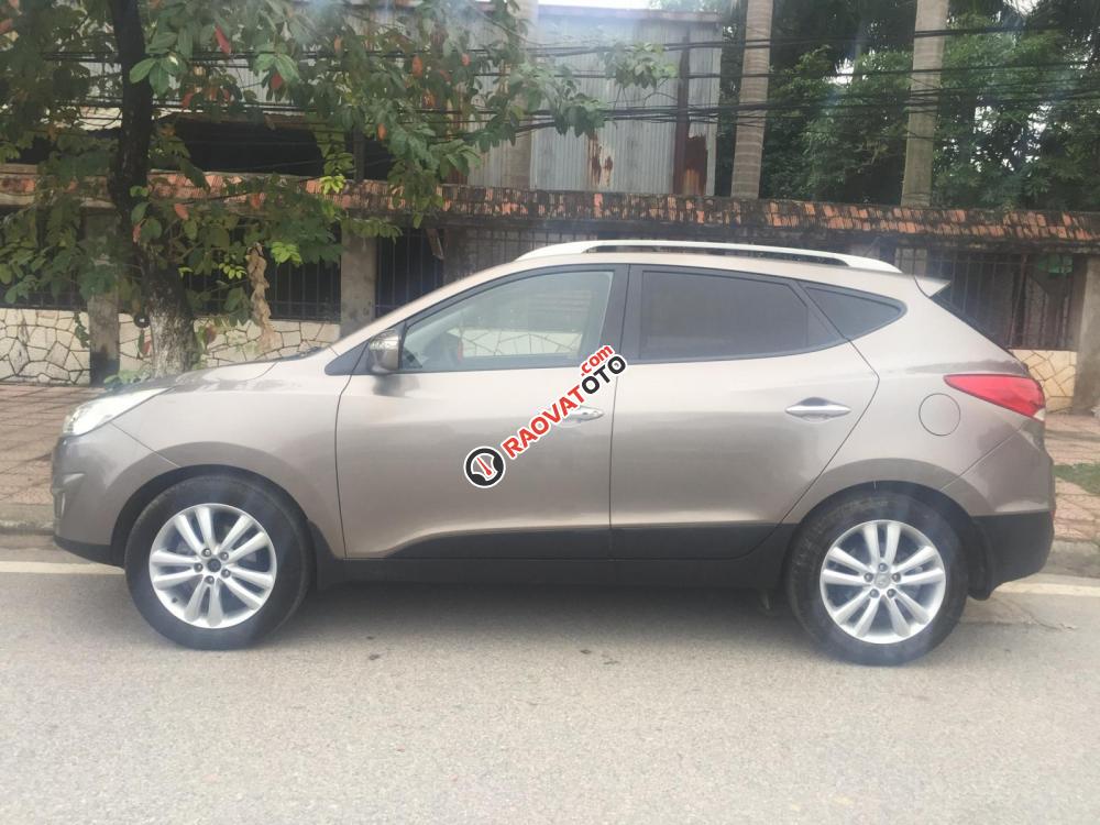 Bán Tucson nhập khẩu bản full, xe máy xăng 2.0-6