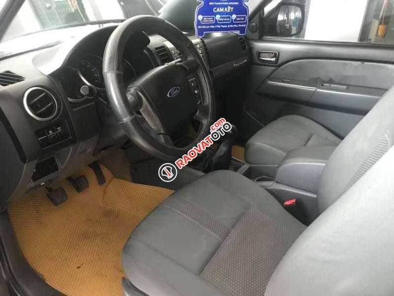 Bán Ford Everest MT đời 2013, màu đen  -4