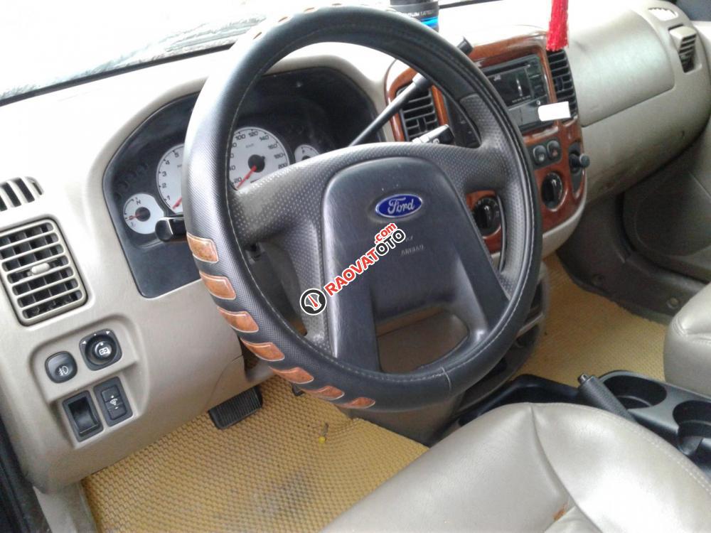 Cần bán Ford Escape XLT 4x4 10/2003, màu đen, chính chủ sử dụng-5