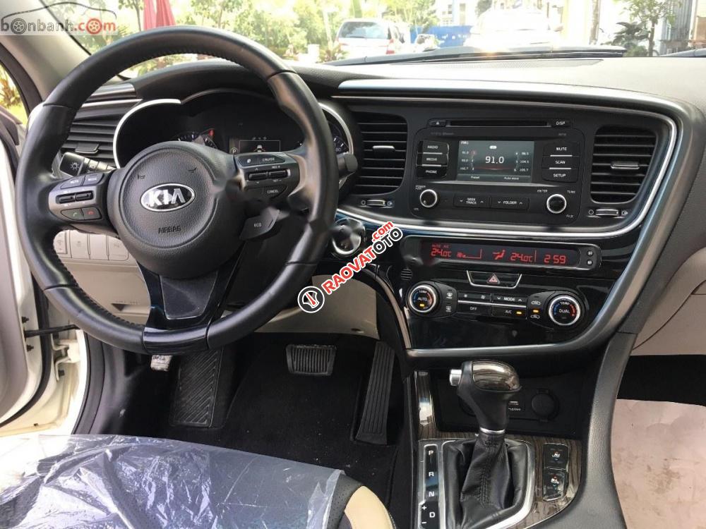 Cần bán lại xe Kia Optima 2.0 sản xuất 2015, màu trắng, xe nhập như mới -9