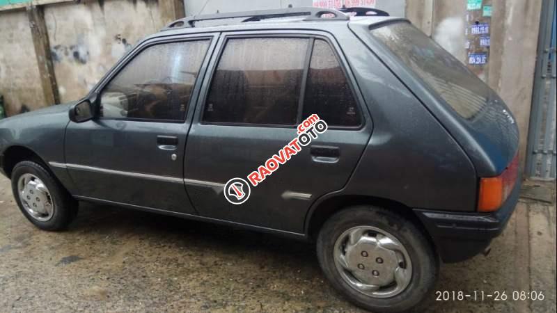 Bán Peugeot 205 đời 1990, màu xám, nhập khẩu còn mới-1