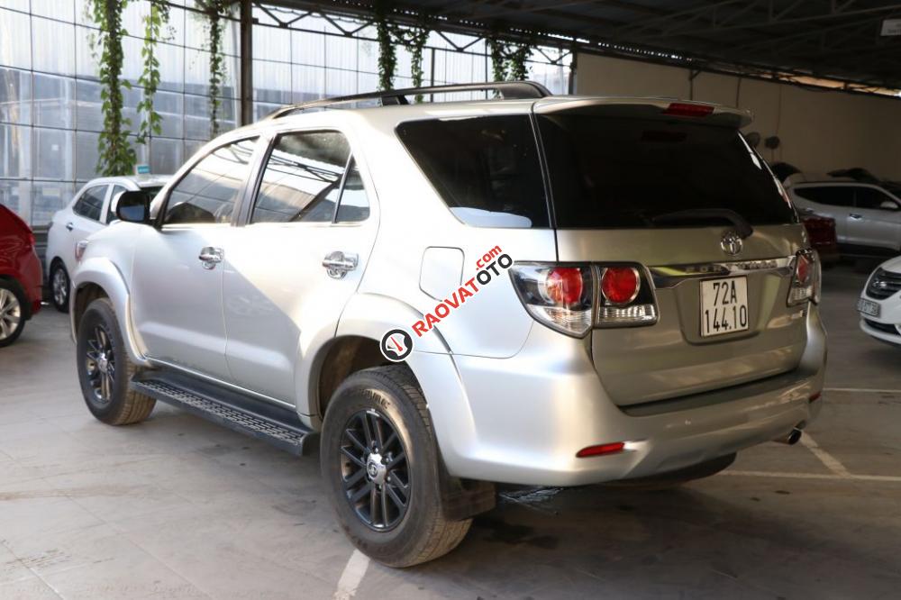 Bán Toyota Fortuner G 2.5MT 2015, màu bạc, giá tốt-10