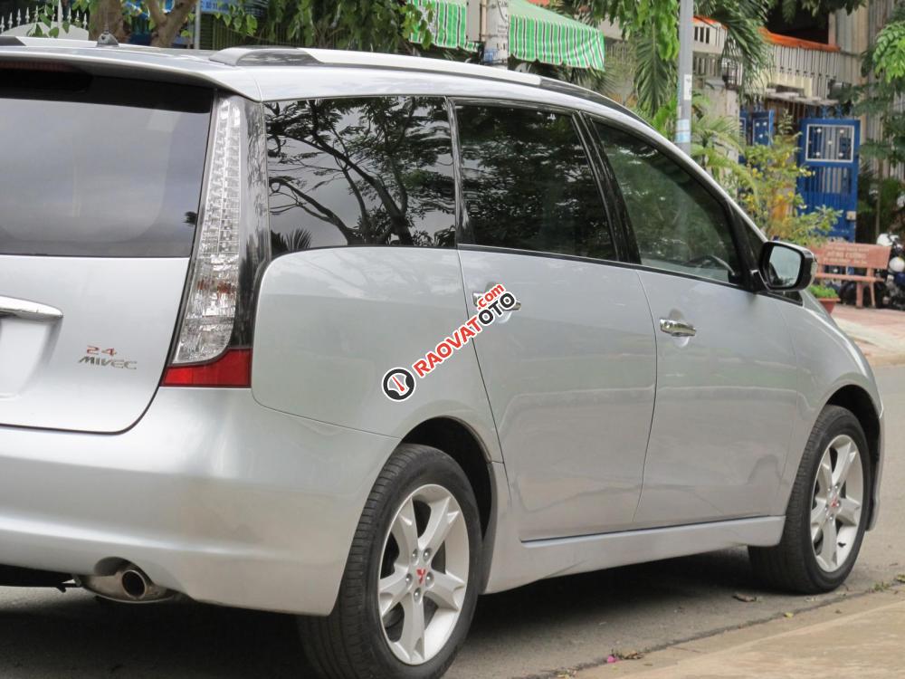 Bán Mitsubishi Grandis 2.4Mivec đời 2010, màu bạc-4