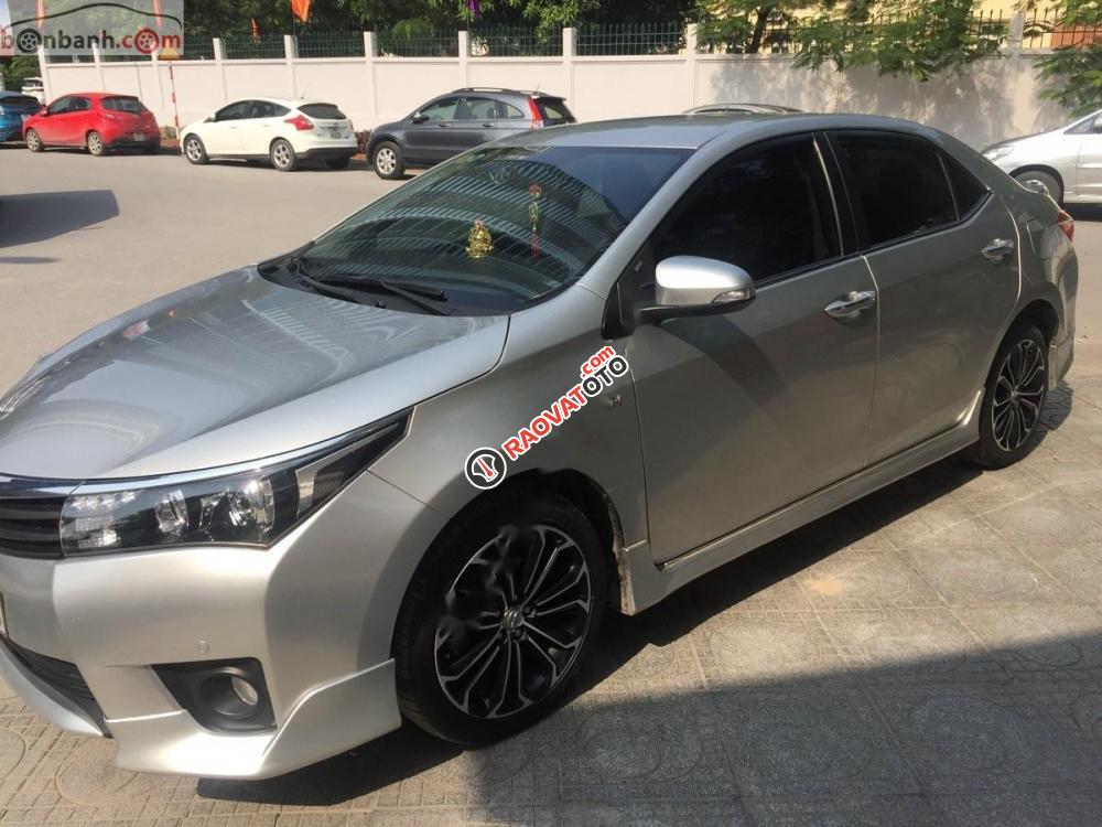 Bán Toyota Corolla altis 2.0V sản xuất 2016, màu bạc giá cạnh tranh-0