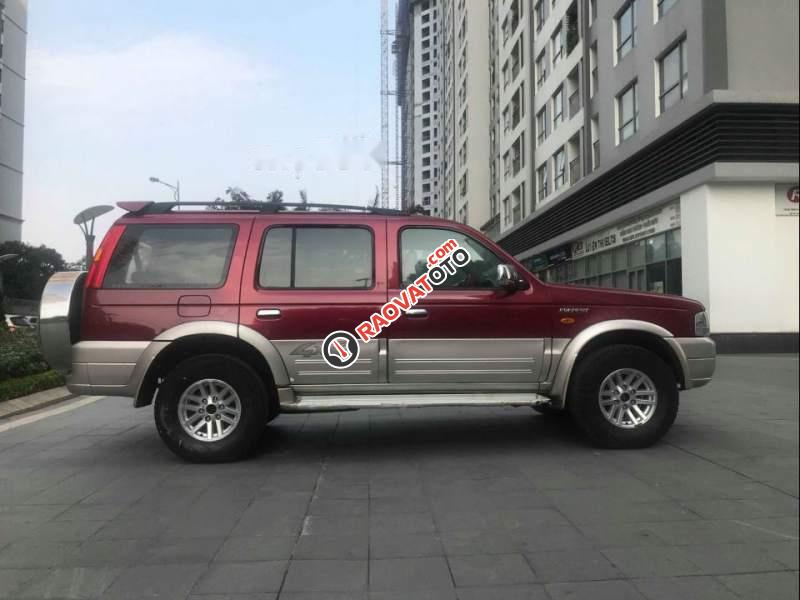 Cần bán xe Ford Everest 4X4 MT đời 2006, màu đỏ chính chủ giá cạnh tranh-0