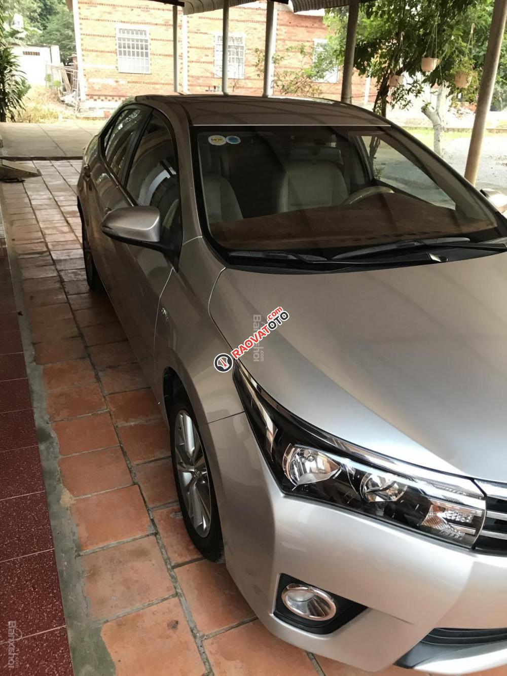 Cần bán lại xe Toyota Altis AT, sx 2014, màu bạc-2