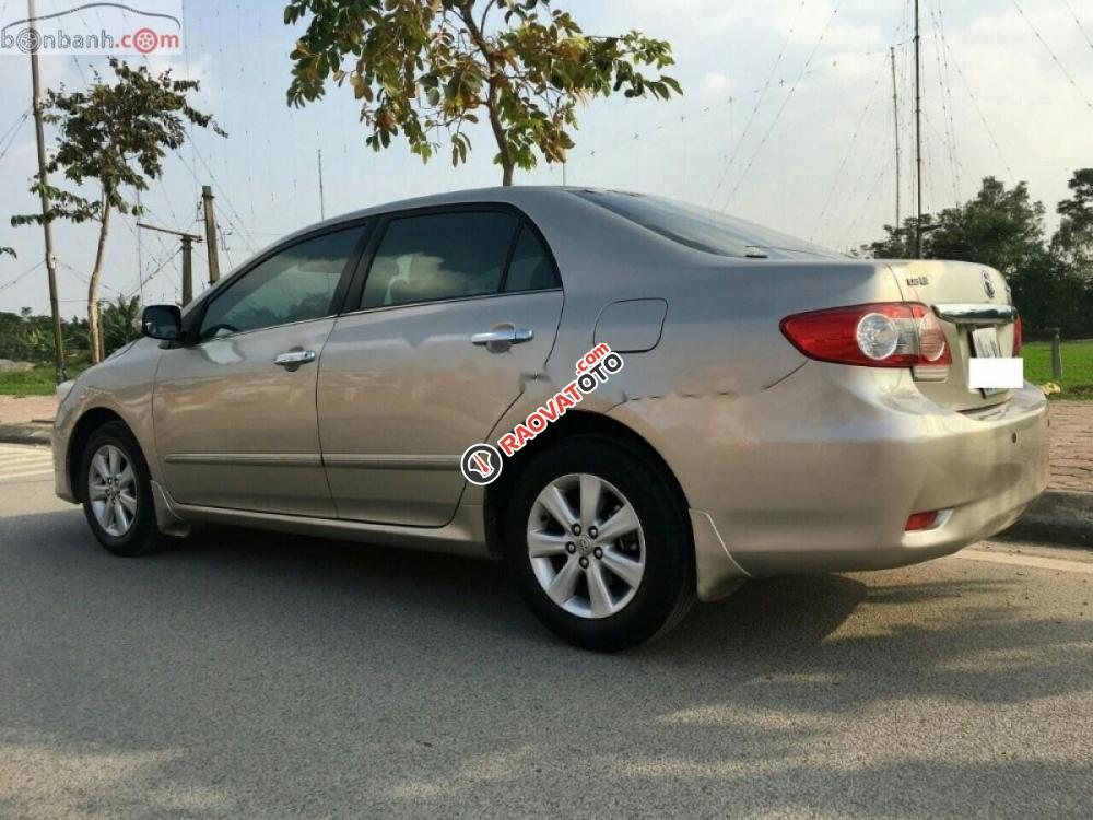 Cần bán xe Toyota Corolla altis 1.8AT sản xuất năm 2011, màu vàng số tự động -2