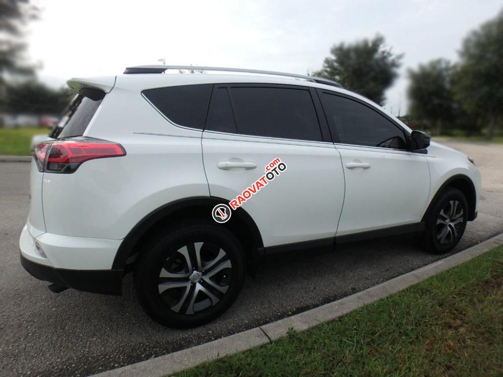 Đi nước ngoài cần bán RAV4 LE 2017, nhập Nhật, số tự động-1