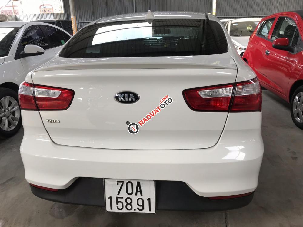 Bán Kia Rio 1.4MT Sedan màu trắng, số sàn, nhập Hàn Quốc 2016 gốc Sài Gòn-4