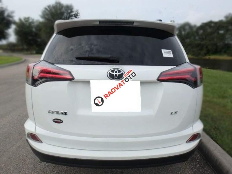 Cần bán lại xe Toyota RAV4 LE đời 2017, màu trắng, xe nhập, số tự động-2