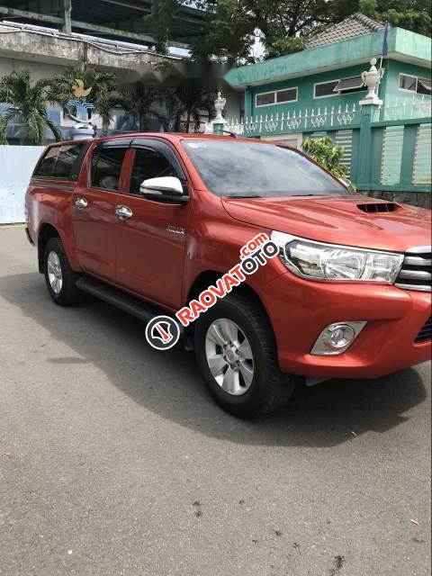 Bán ô tô Toyota Hilux 2.5E năm 2016, màu đỏ, xe nhập số sàn-0