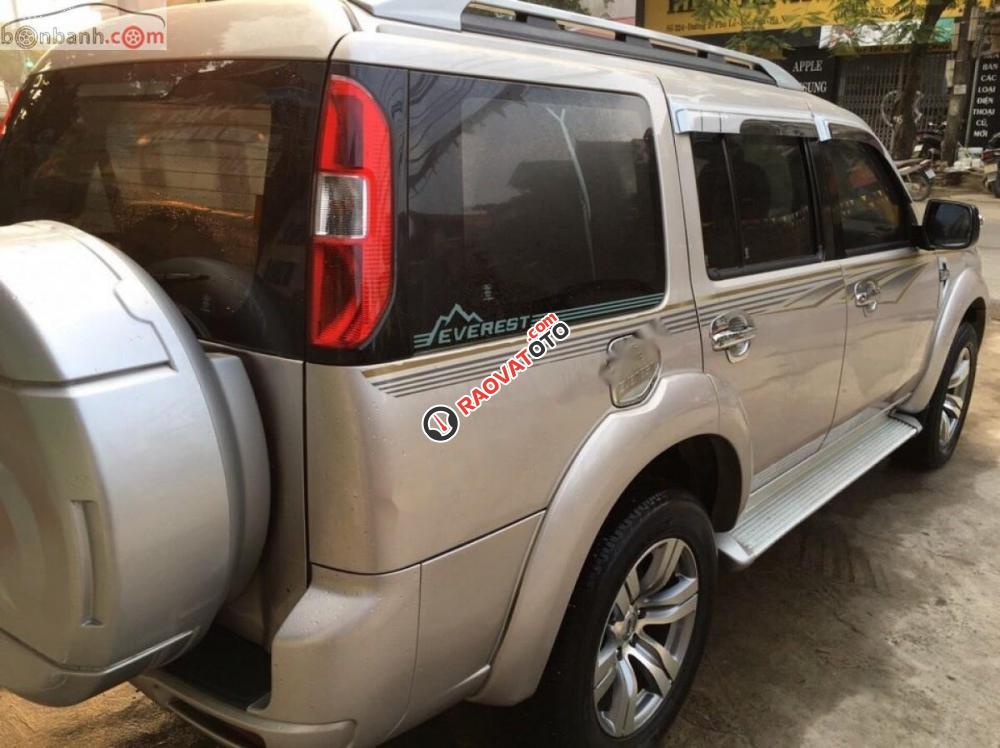 Cần bán Ford Everest Limited 2010 chính chủ, giá tốt-5