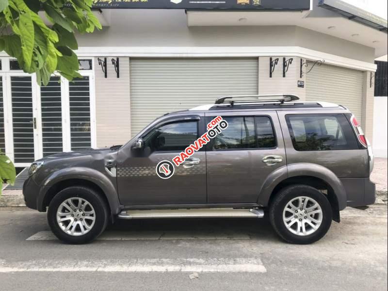 Bán Ford Everest Limited sản xuất 2014, màu xám số tự động, 675 triệu-5
