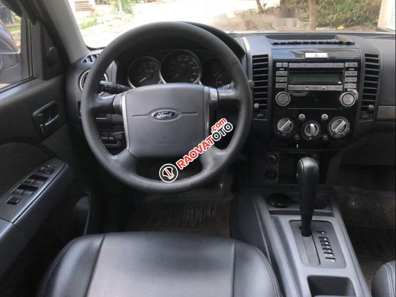 Bán Ford Everest Limited sản xuất 2014, màu xám số tự động, 675 triệu-0