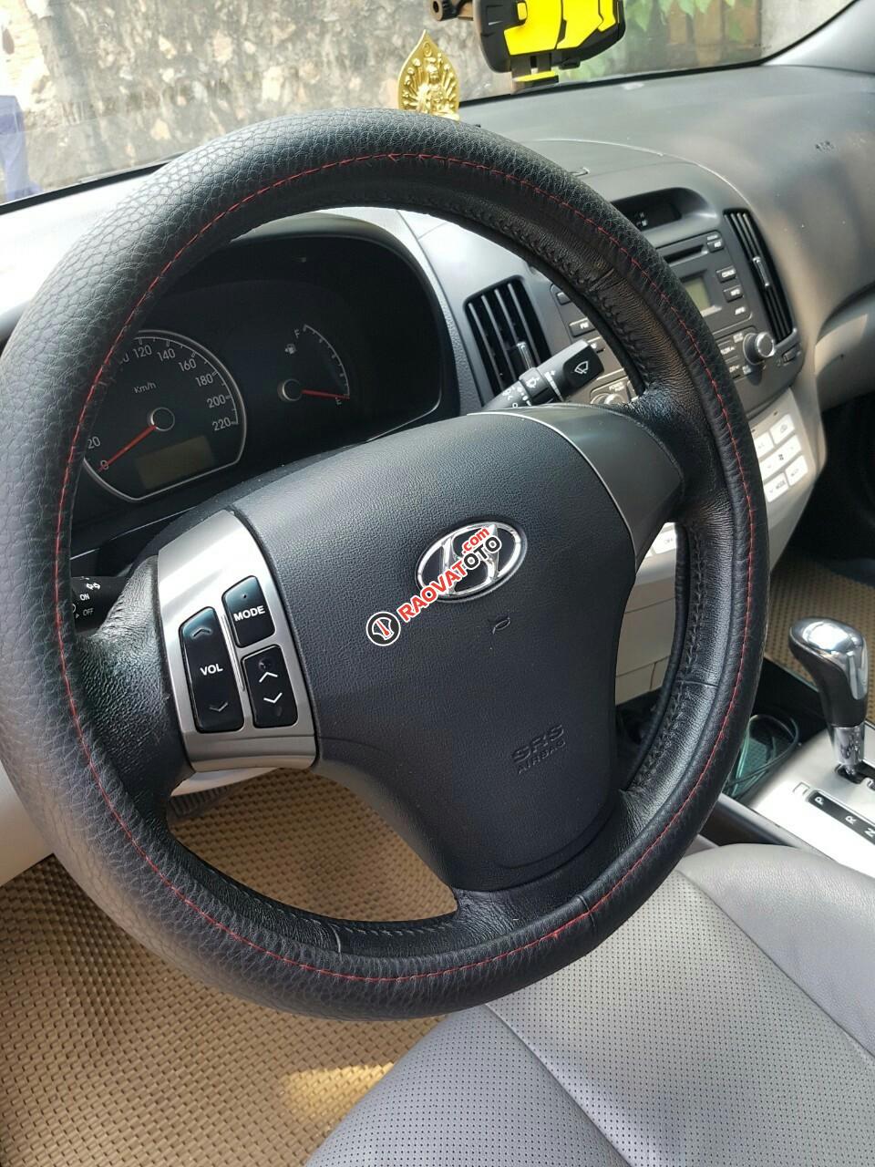 Cần bán xe Hyundai Avante AT đời 2011, màu đen-3