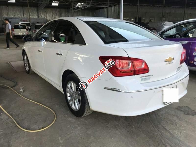 Bán Chevrolet Cruze LT 1.6 đời 2016, màu trắng, 446 triệu-2