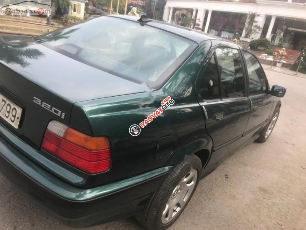 Cần bán xe BMW 3 Series 320i đời 1998, màu xanh lam, nhập khẩu nguyên chiếc số sàn-3