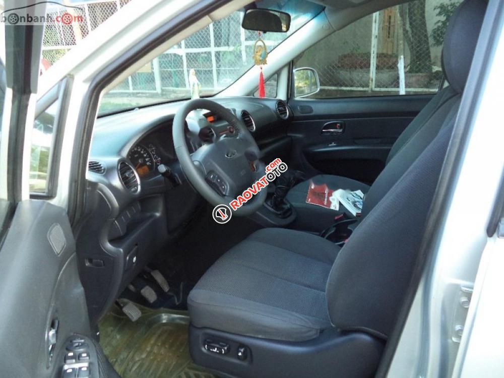 Cần bán Kia Carens SX đời 2012, màu bạc ít sử dụng-7