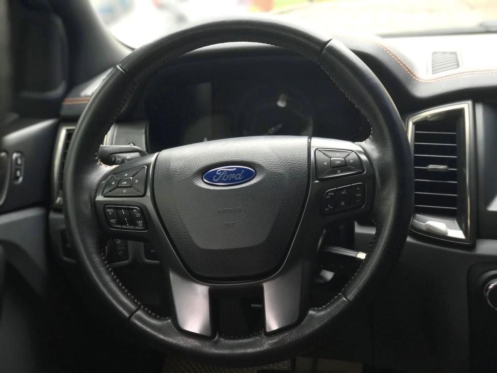 Cần bán gấp Ford Ranger Wildtrak 3.2L 2015 model 2016-9