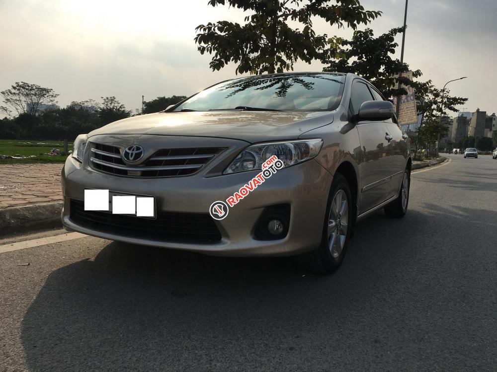 Bán Toyota Corolla Altis sản xuất năm 2011, màu nâu giá cạnh tranh-1