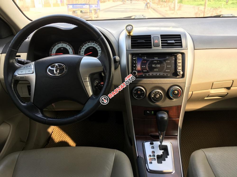 Bán Toyota Corolla Altis sản xuất năm 2011, màu nâu giá cạnh tranh-8