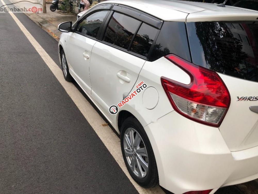 Bán Toyota Yaris 1.3E sản xuất năm 2015, màu trắng, nhập khẩu chính chủ-1