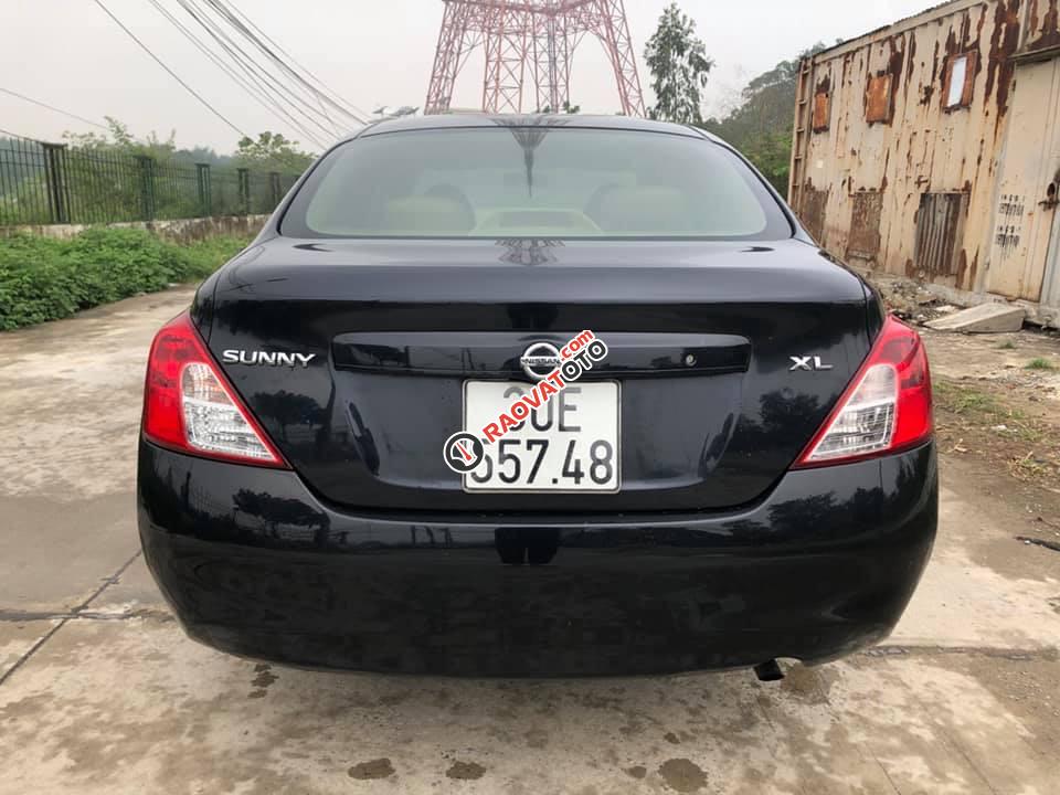 Bán xe Nissan Sunny sản xuất 2016, màu đen-0