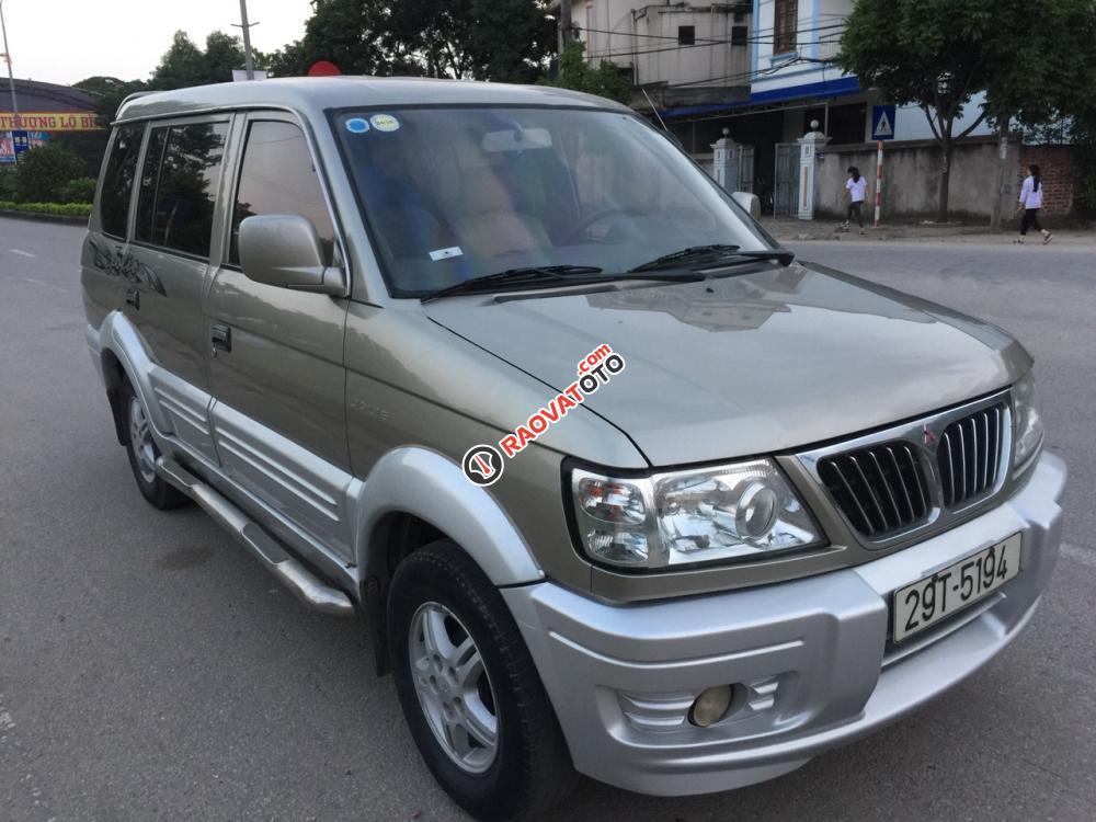 Xe Mitsubishi Jolie năm sản xuất 2003, màu vàng như mới-2