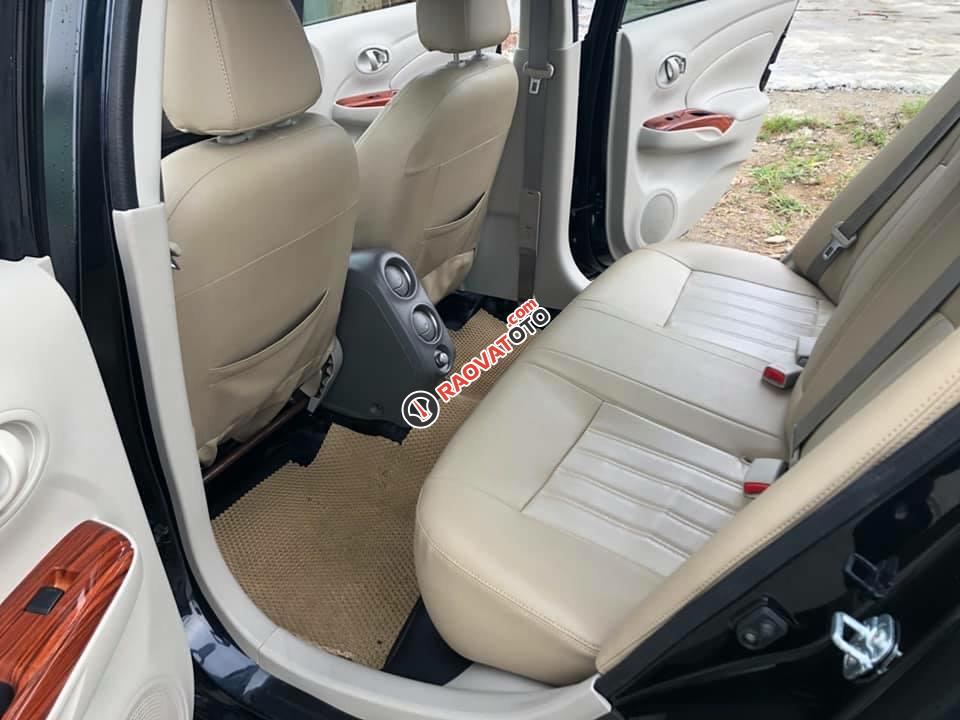 Bán xe Nissan Sunny sản xuất 2016, màu đen-5