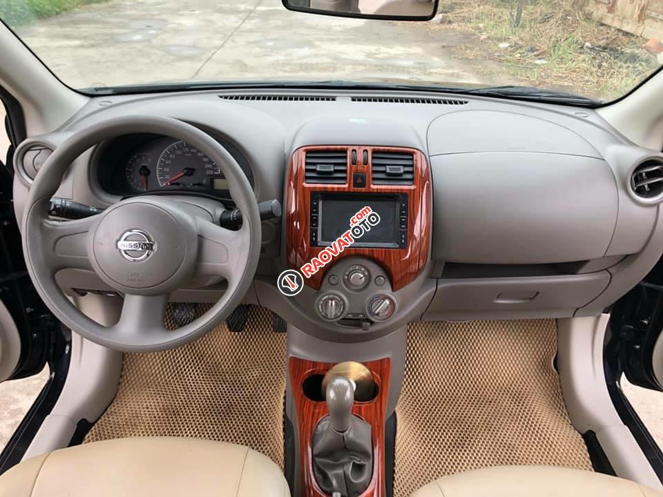 Bán xe Nissan Sunny sản xuất 2016, màu đen-6