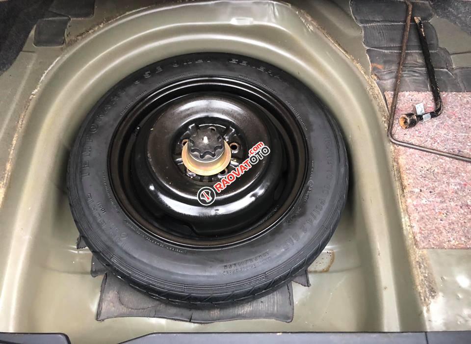 Cần bán gấp Toyota Camry 2005 màu đen-4