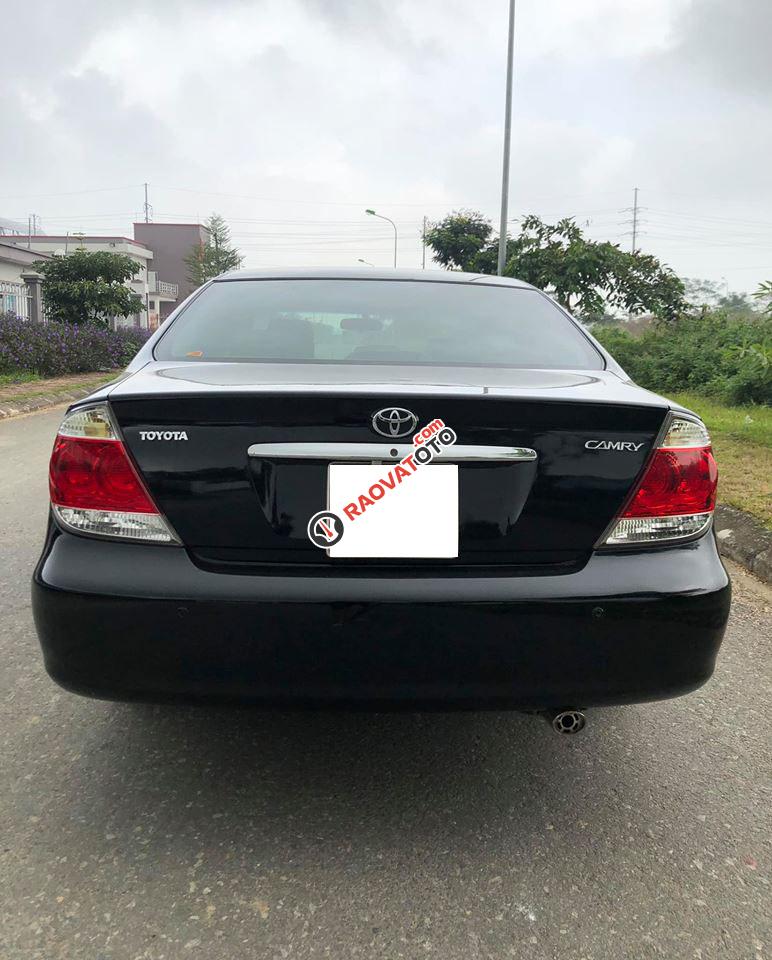 Cần bán gấp Toyota Camry 2005 màu đen-9