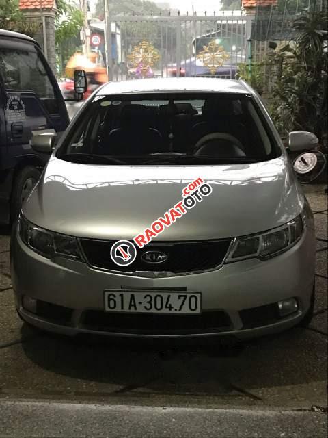 Cần bán Kia Cerato MT năm 2009, xe trùm mền còn rất tốt-2