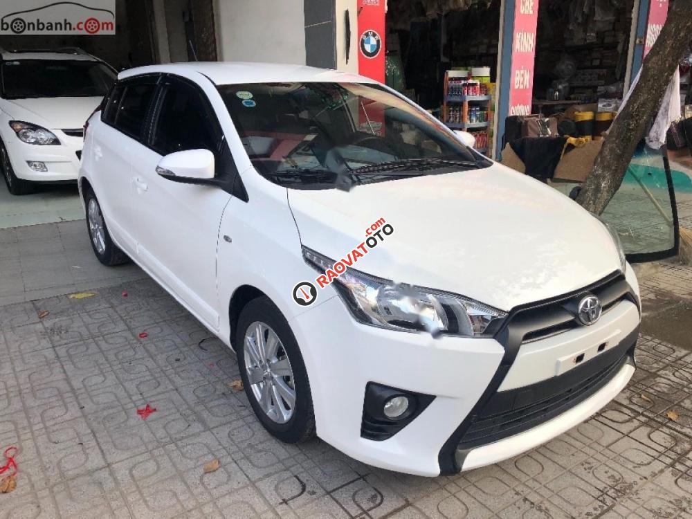 Cần bán xe Toyota Yaris 1.3AT năm sản xuất 2015, màu trắng, xe nhập-9