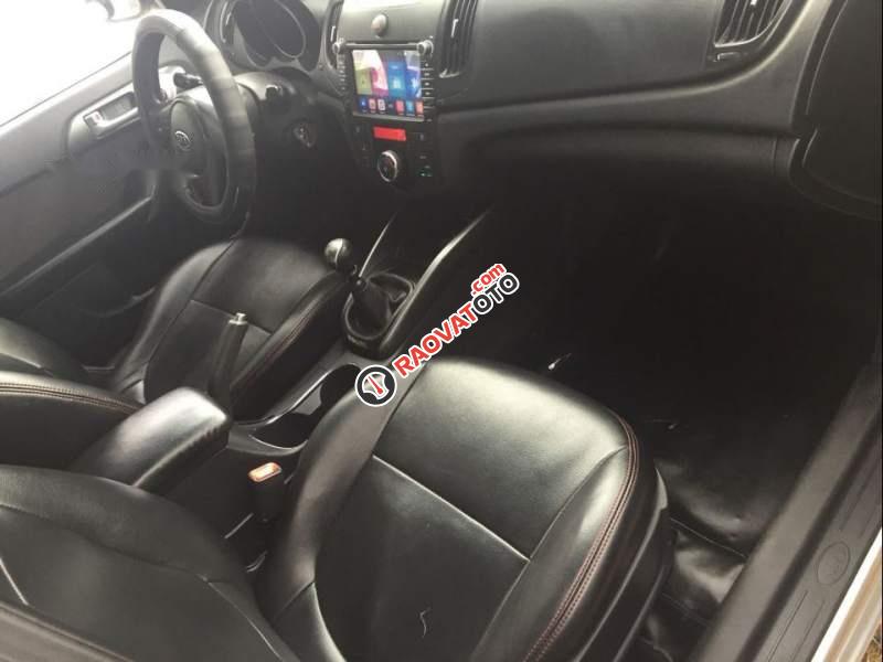 Cần bán lại xe Kia Forte MT năm 2011, màu bạc như mới -4