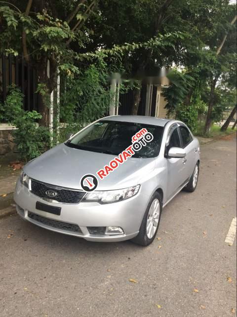 Cần bán lại xe Kia Forte MT năm 2011, màu bạc như mới -0