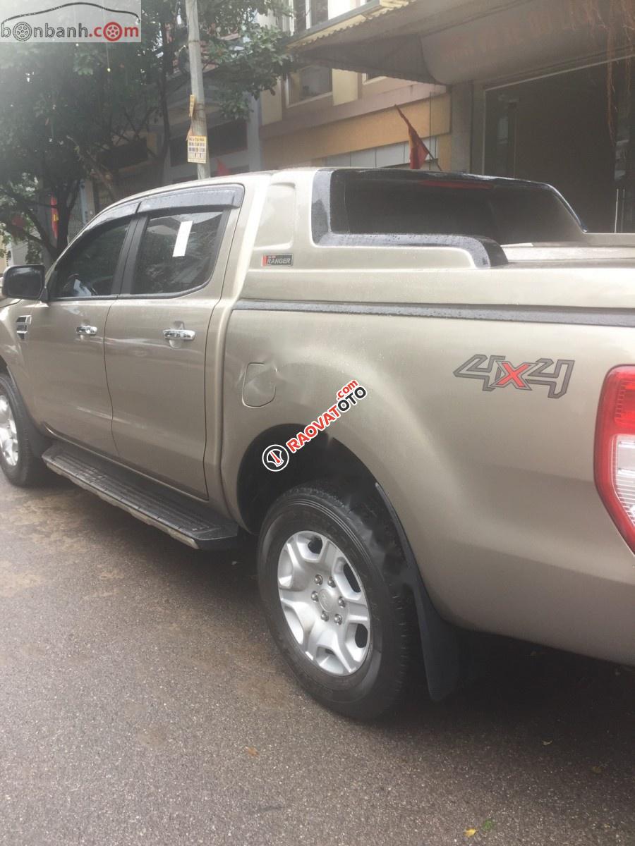 Cần bán xe Ford Ranger XLT 2.2L 4x4 MT sản xuất năm 2017, nhập khẩu nguyên chiếc-6
