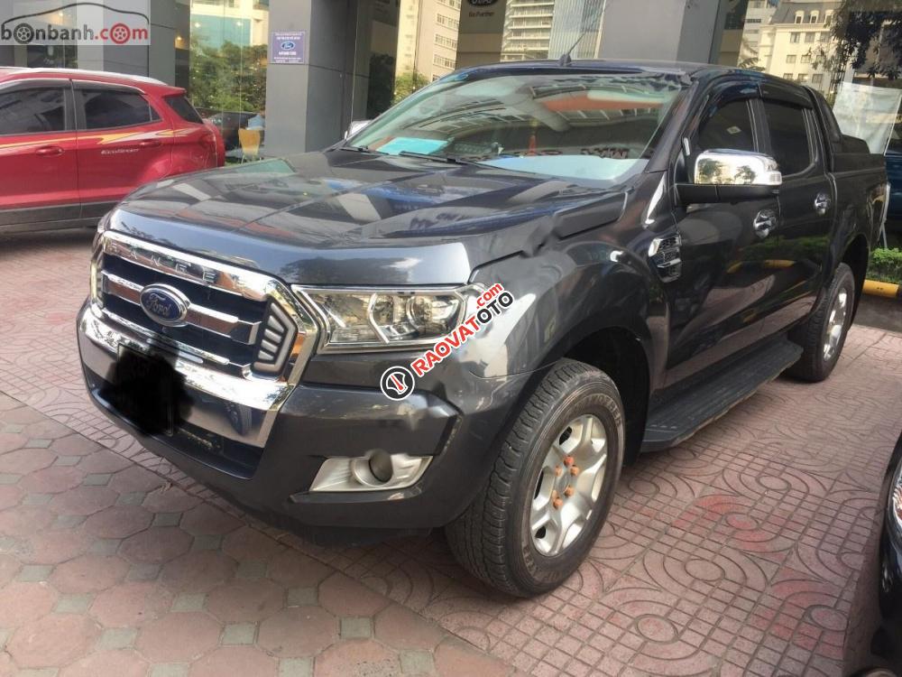 Bán xe Ford Ranger XLT 2.2L 4x4 MT đời 2017, màu xám, nhập khẩu chính chủ-6