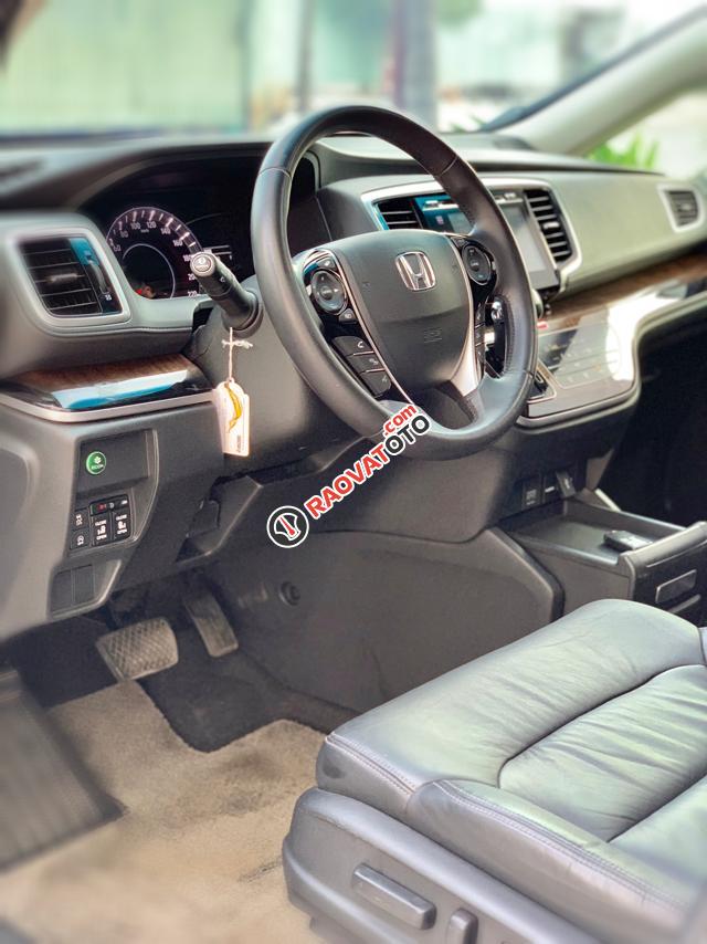 Cần bán Honda Odyssey 2.4 đời 07/2016, màu trắng, nhập khẩu-4
