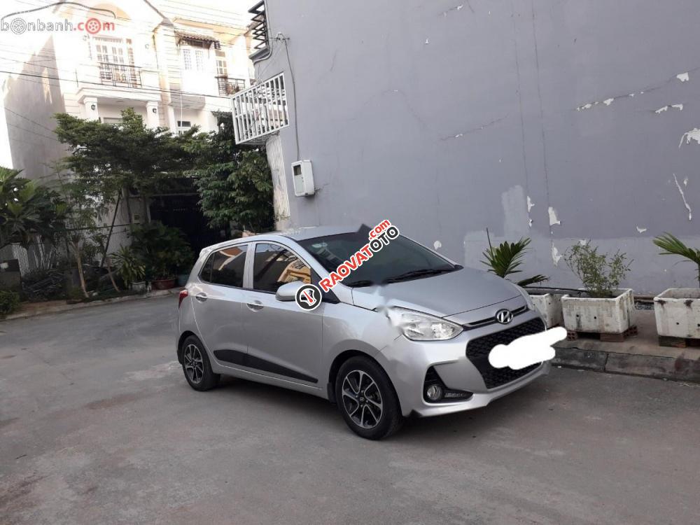 Bán Hyundai i10 Grand 1.0 MT đời 2017, màu bạc, giá tốt-0